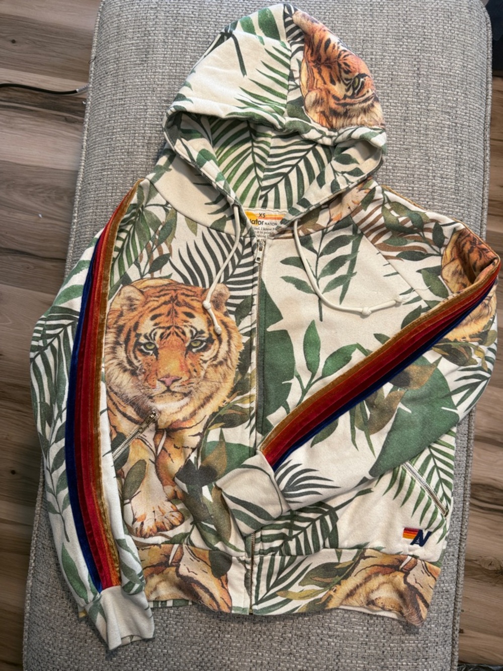 Aviator Nation Jungle Tiger Classic Vintage White Full Zip Hoodie Unisex XS - Picture 2 of 5